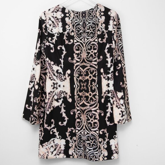 Nanette Lepore Sheath Dress Scrollwork Pixel Mini Long Sleeve Pink Black Size 8 - Picture 3 of 7